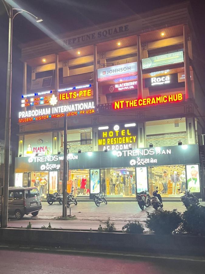 Hotel Md Residency Anand Exterior photo