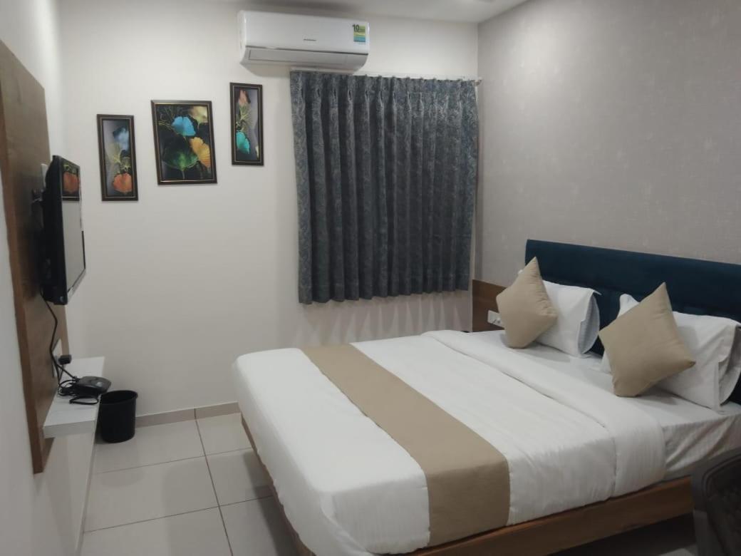 Hotel Md Residency Anand Exterior photo