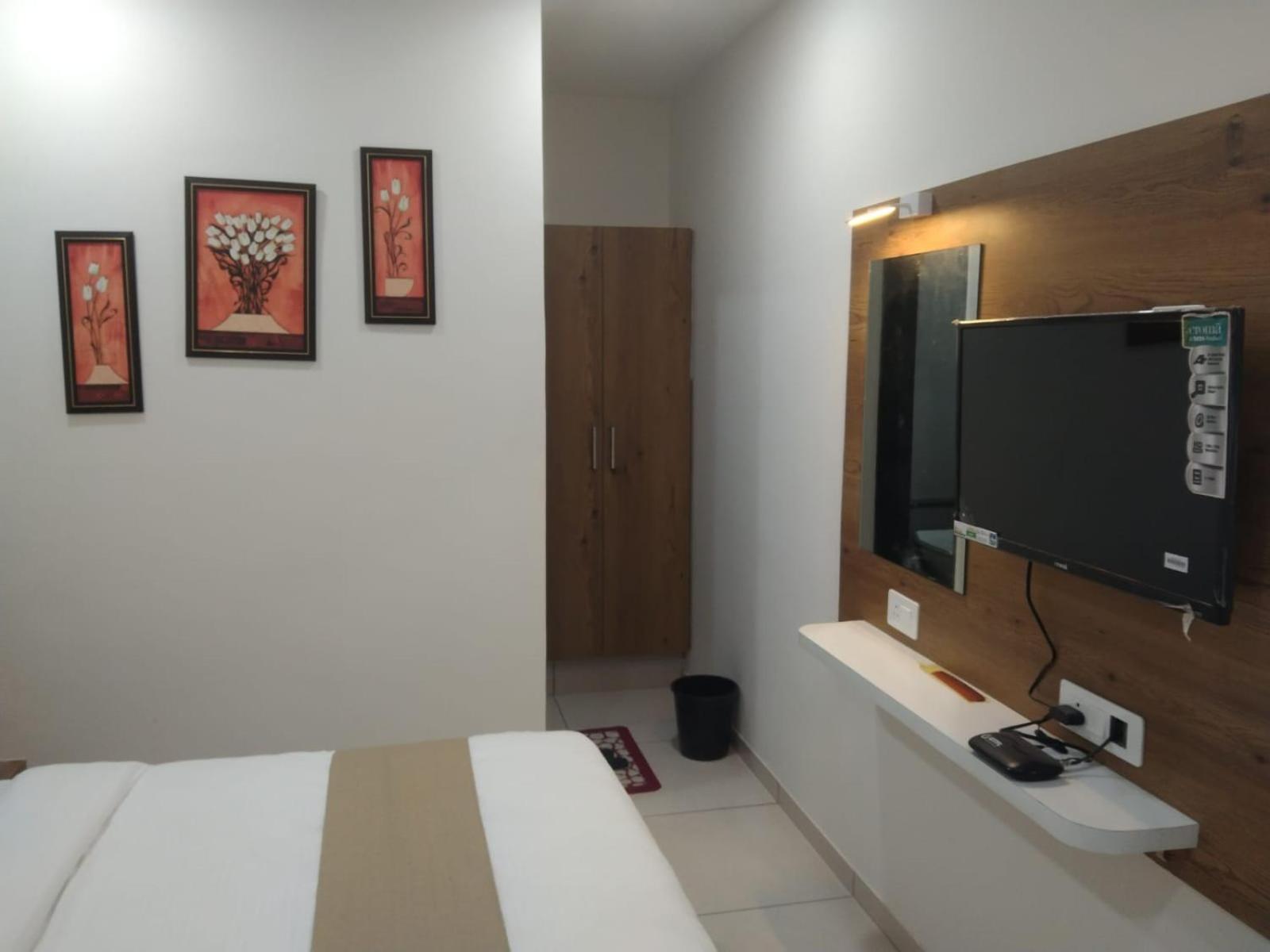 Hotel Md Residency Anand Exterior photo
